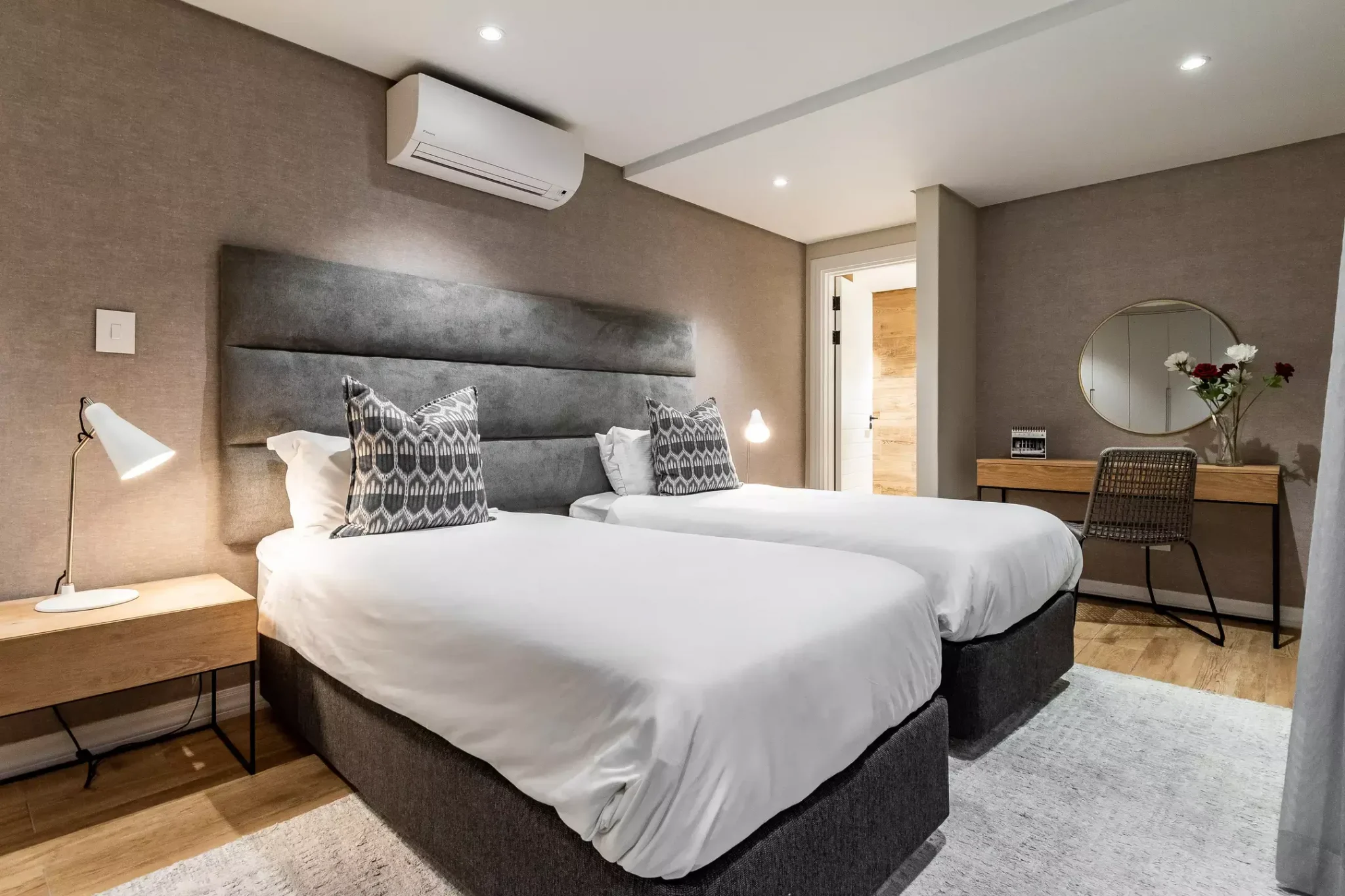 property_[object Object]_4