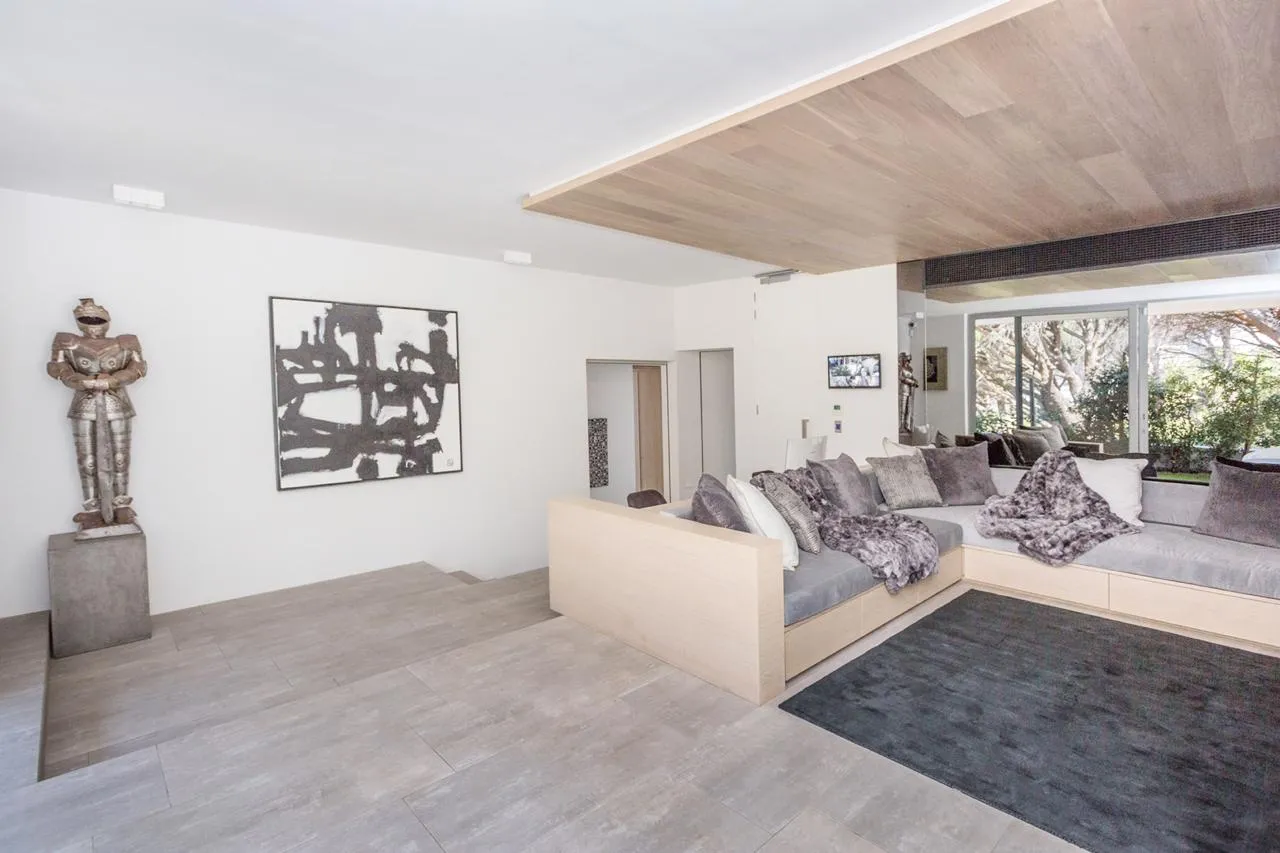 property_[object Object]_17