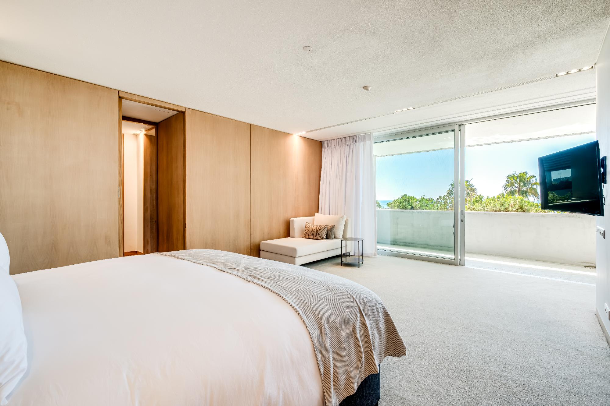 property_[object Object]_18