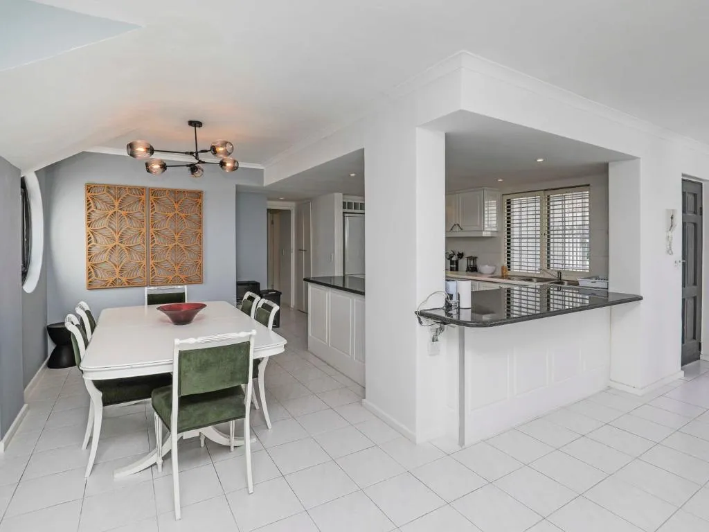 property_[object Object]_4