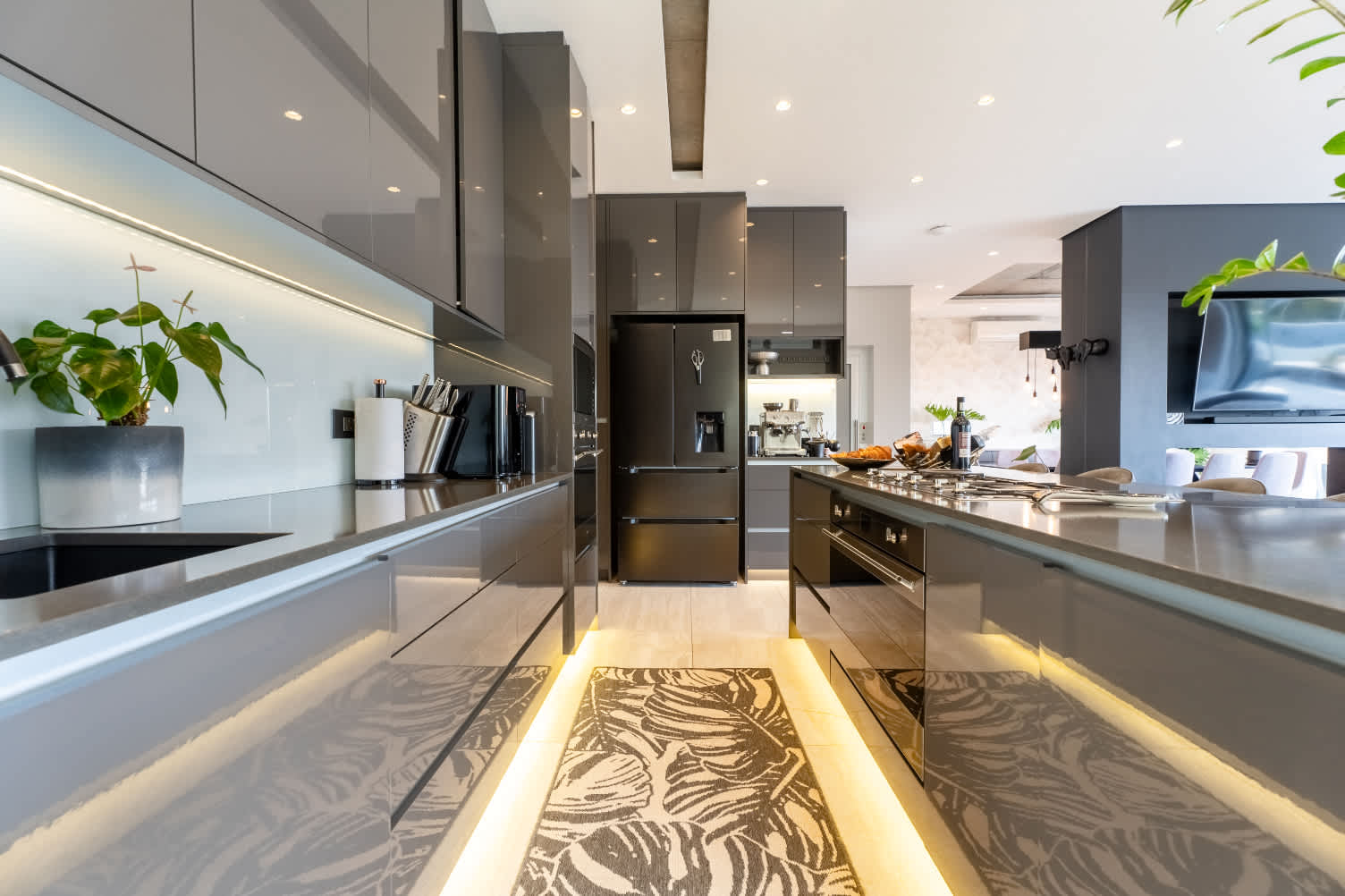 property_[object Object]_24