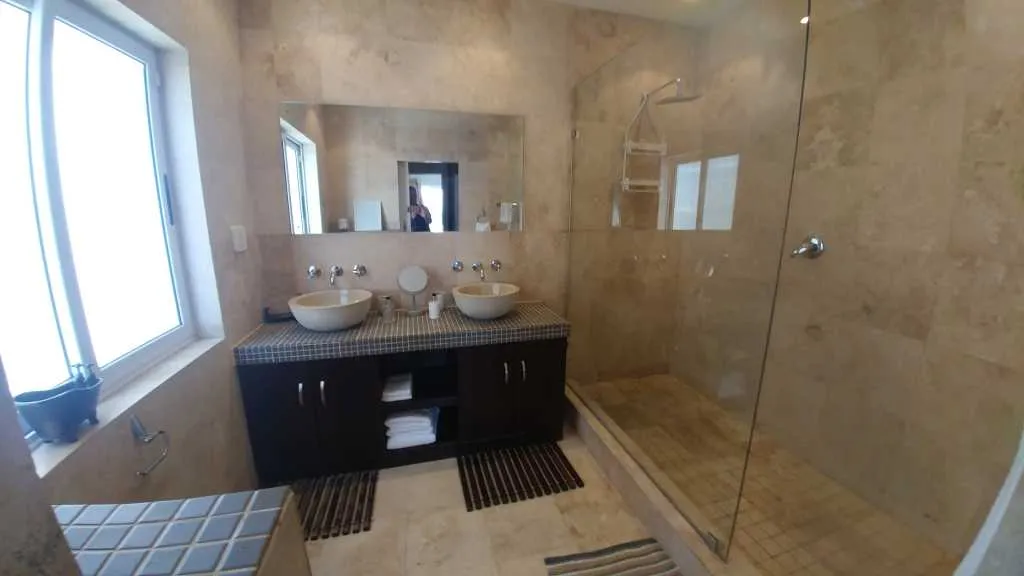 property_[object Object]_10