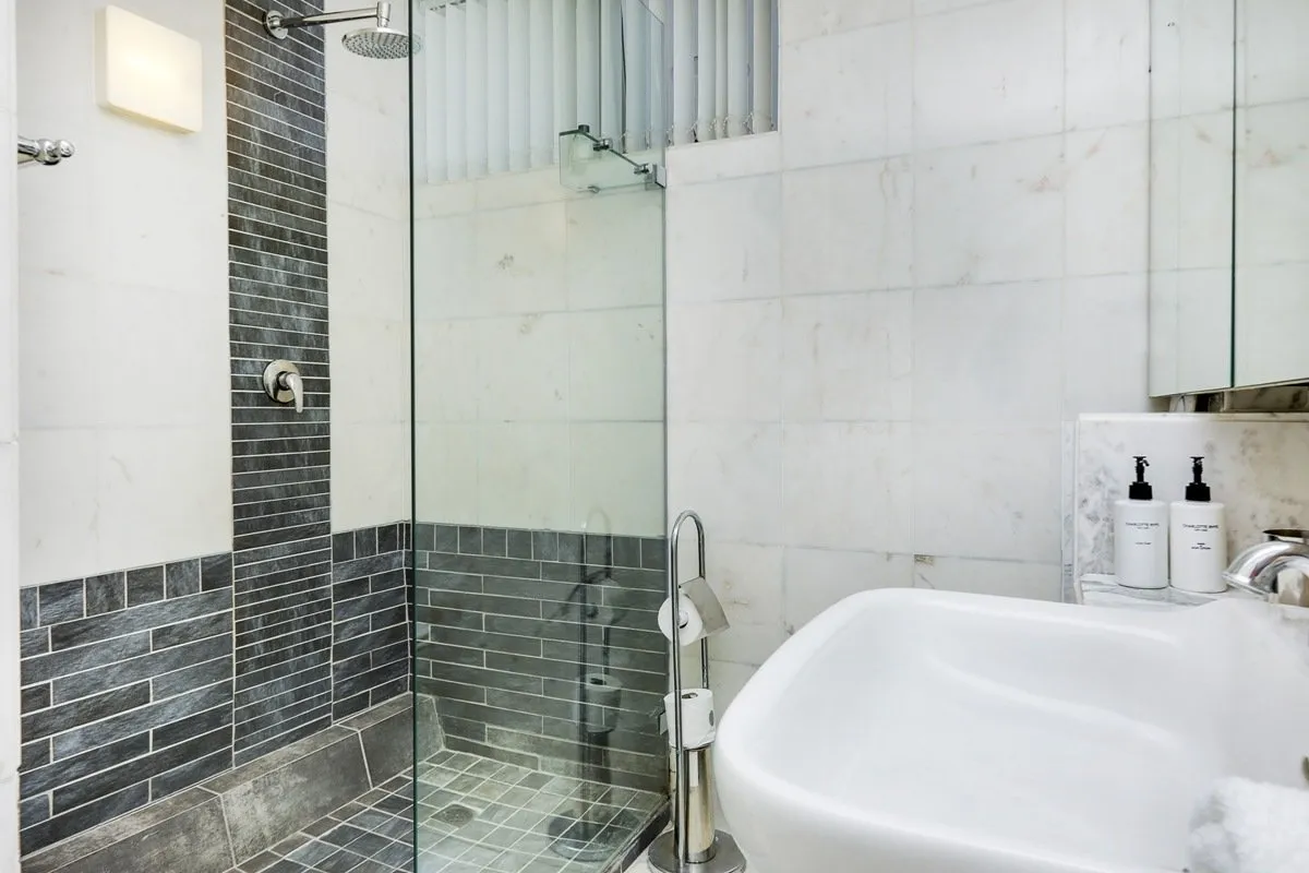 property_[object Object]_17