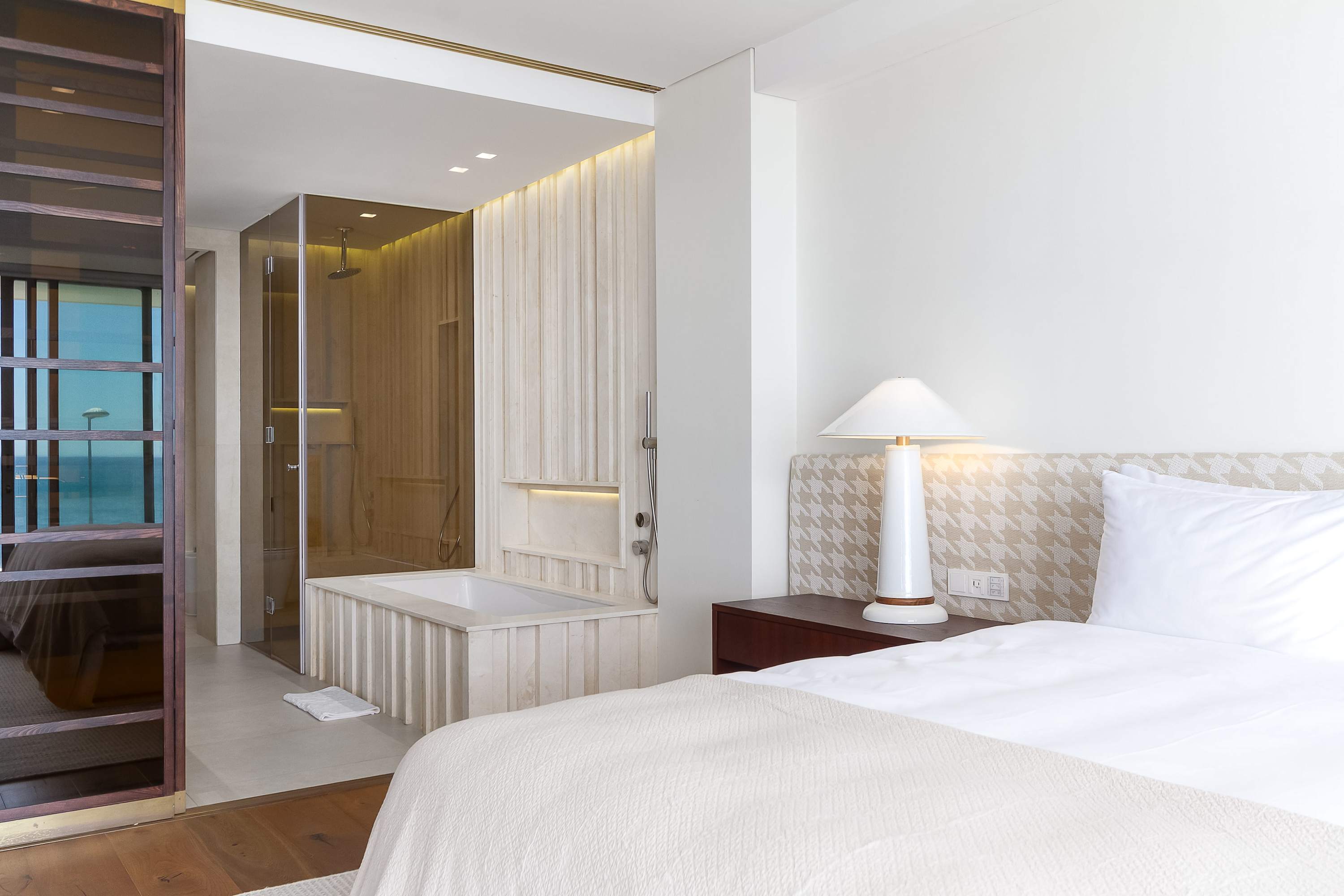 property_[object Object]_10