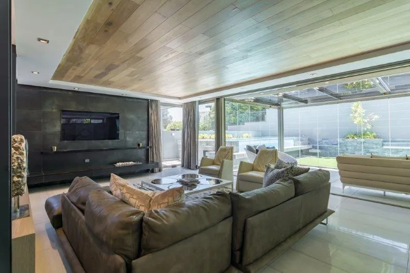 property_[object Object]_16