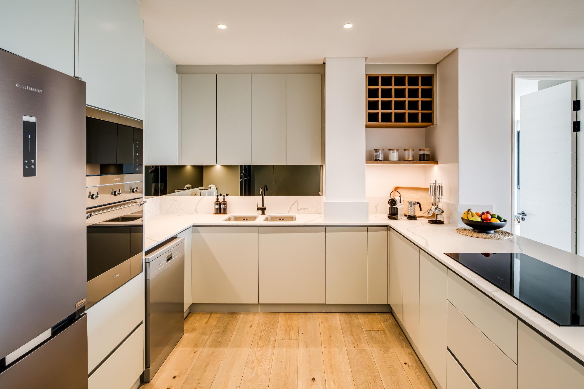 property_[object Object]_13