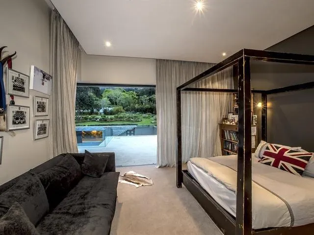 property_[object Object]_10