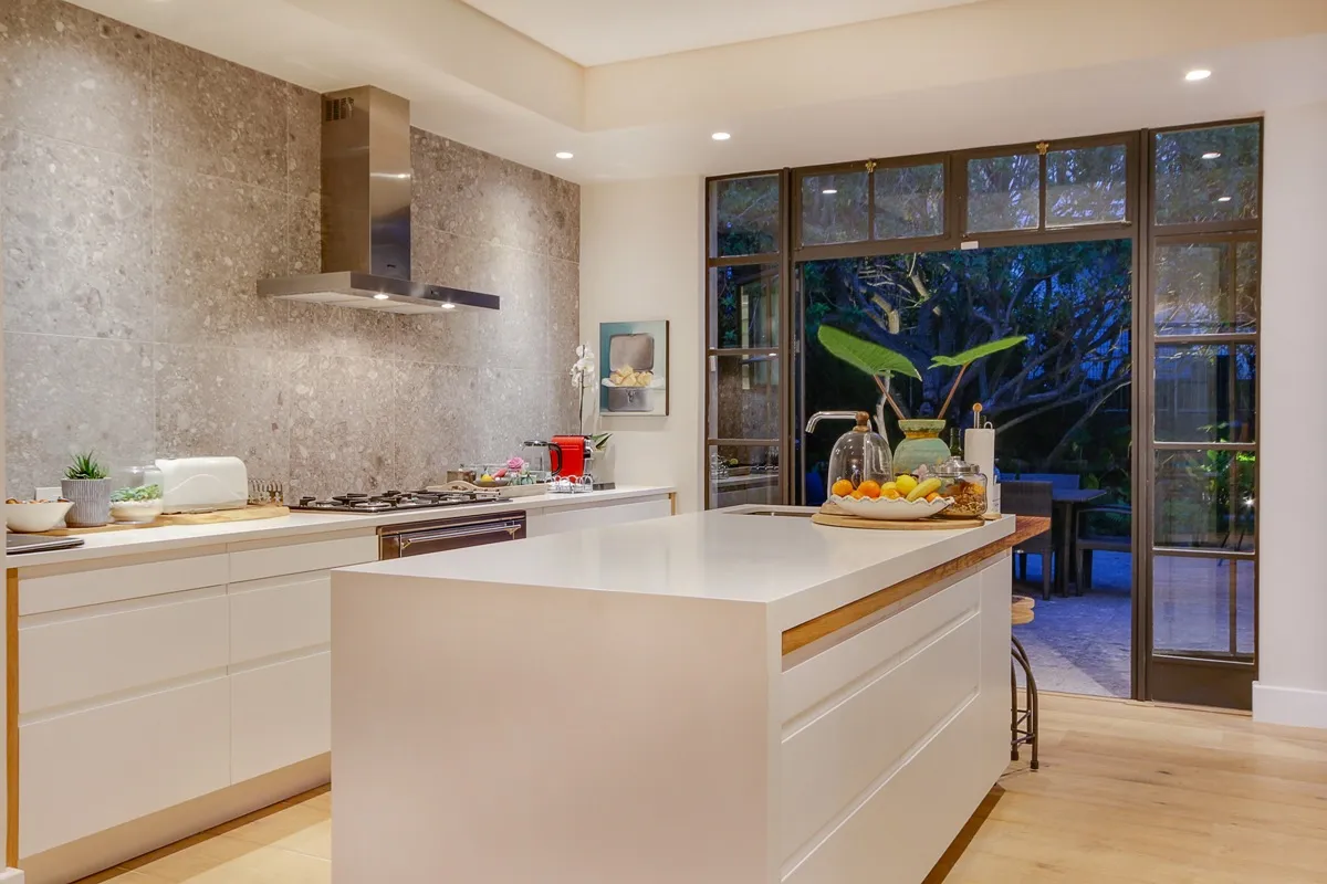 property_[object Object]_35