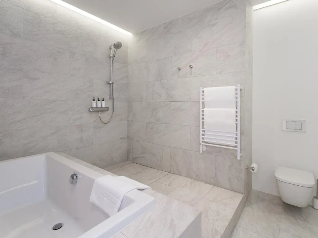 property_[object Object]_9