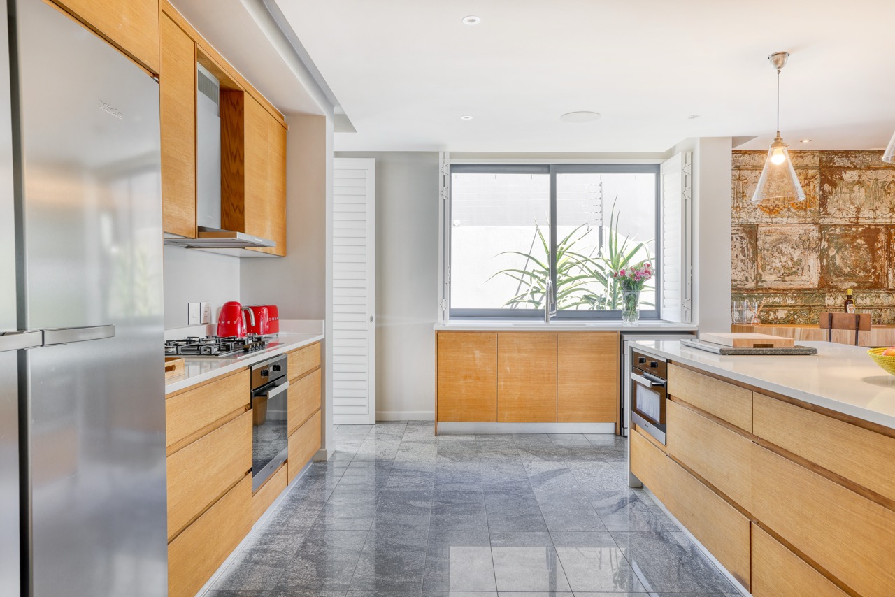 property_[object Object]_12