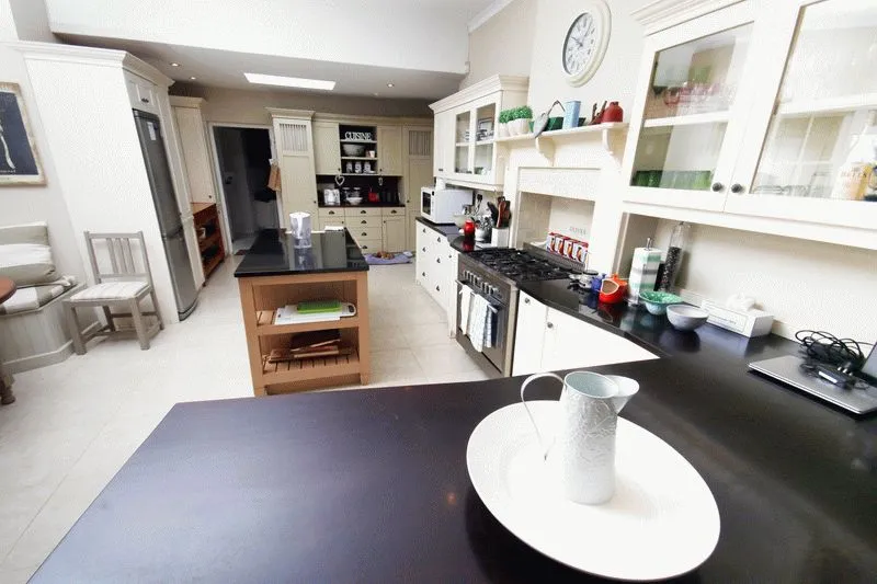 property_[object Object]_23