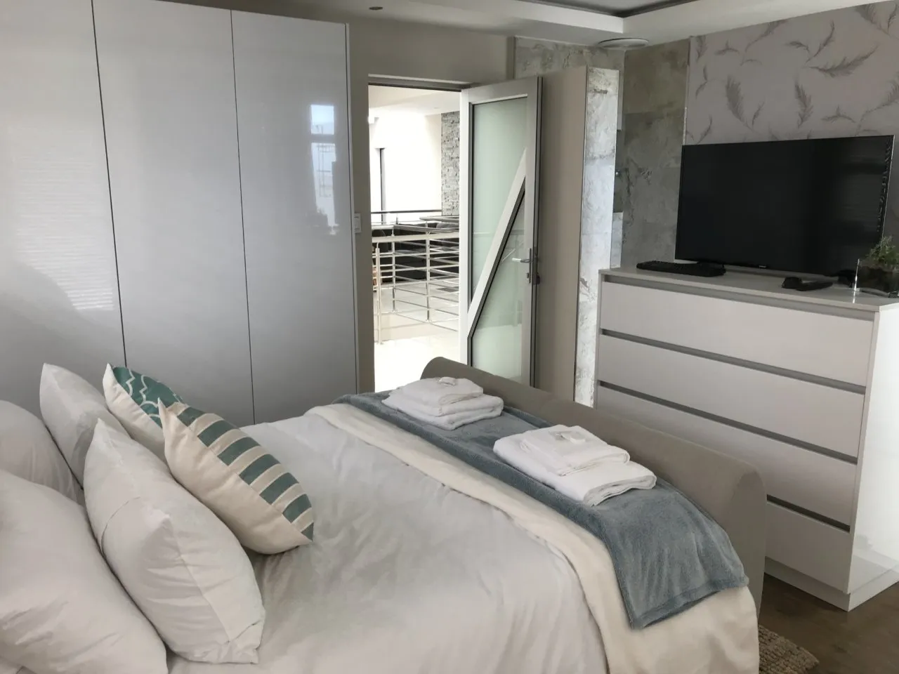 property_[object Object]_17