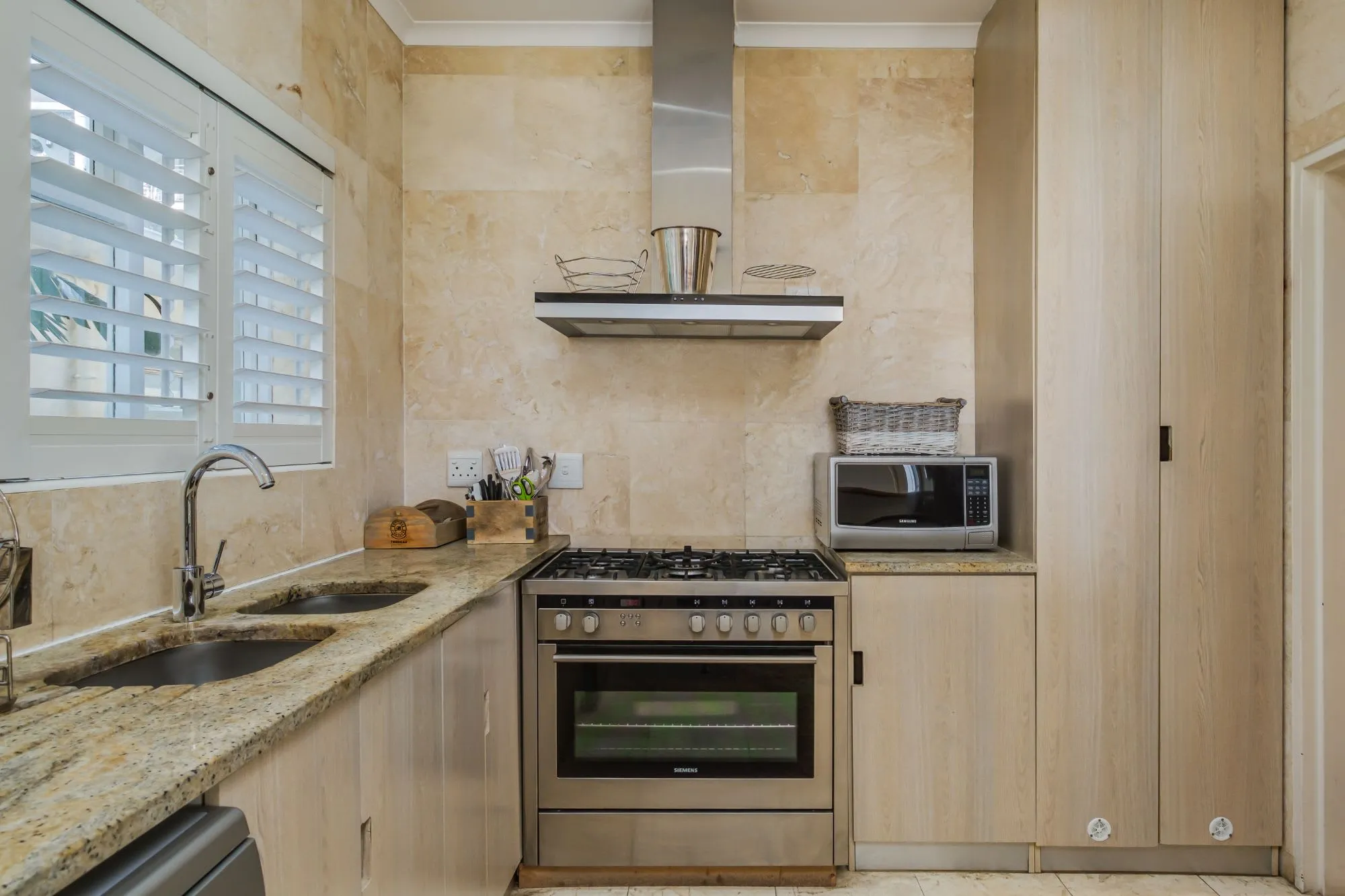 property_[object Object]_23