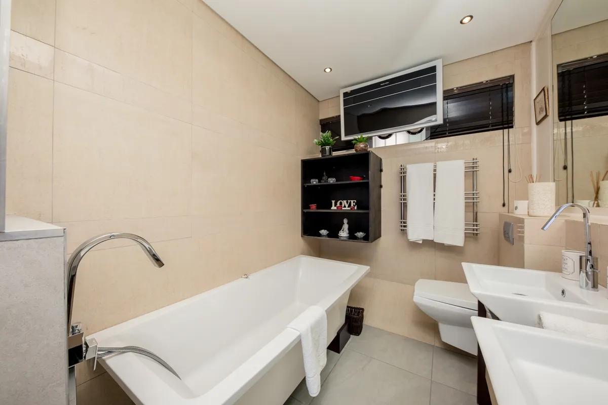 property_[object Object]_8