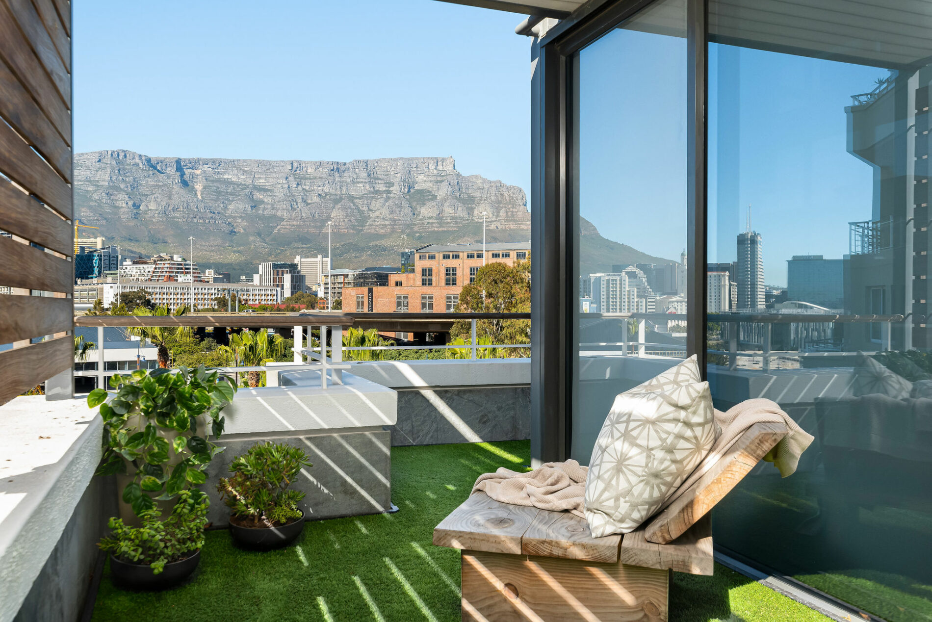 Penthouse 601 Dovenby, V&A Waterfront