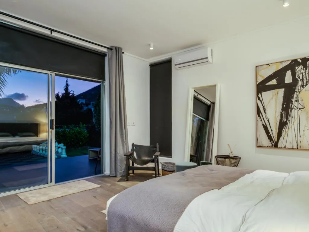 property_[object Object]_16