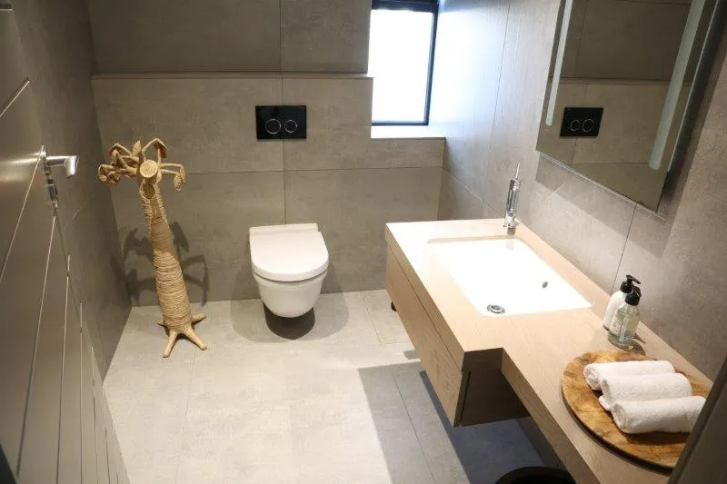 property_[object Object]_9