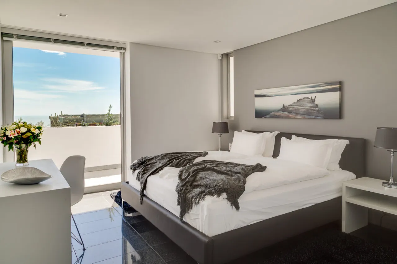 property_[object Object]_18