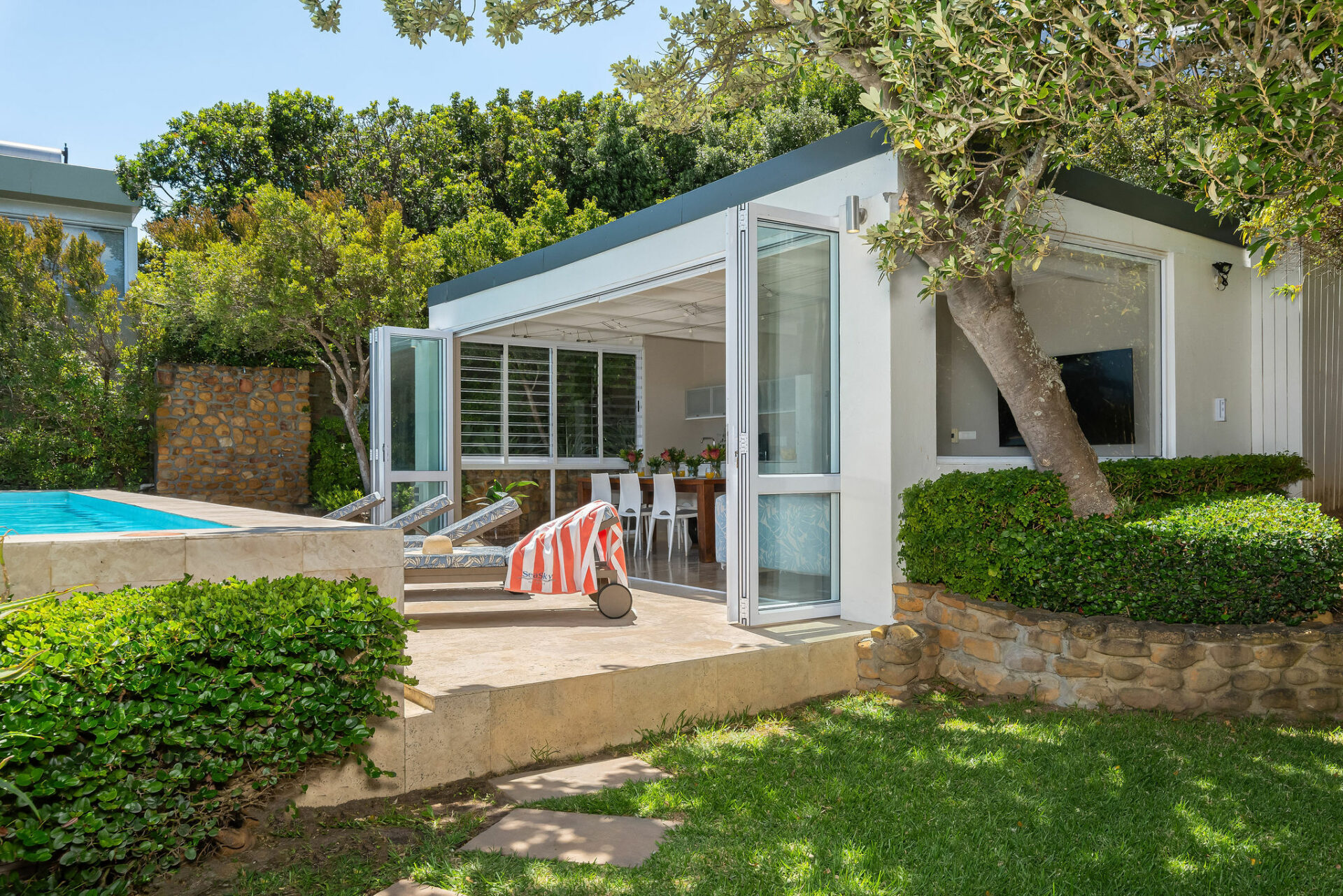 property_[object Object]_13