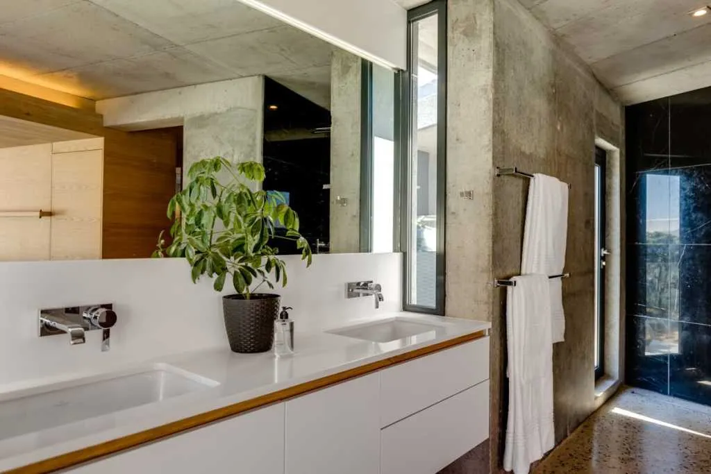 property_[object Object]_7