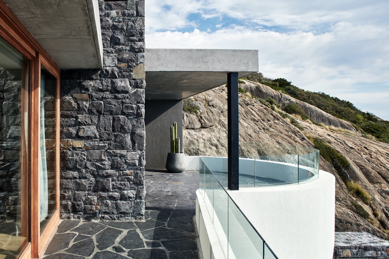 property_[object Object]_7