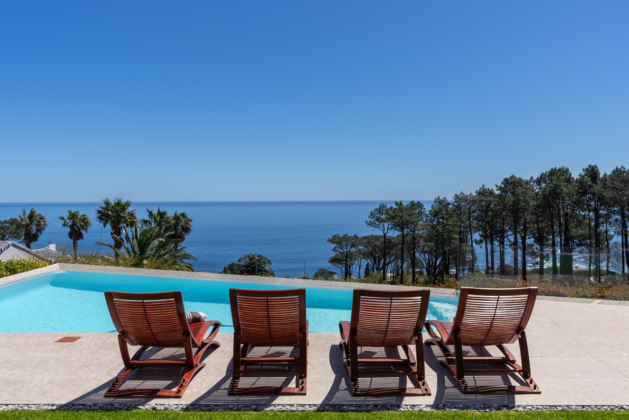 The 11 Camps Bay, Camps Bay