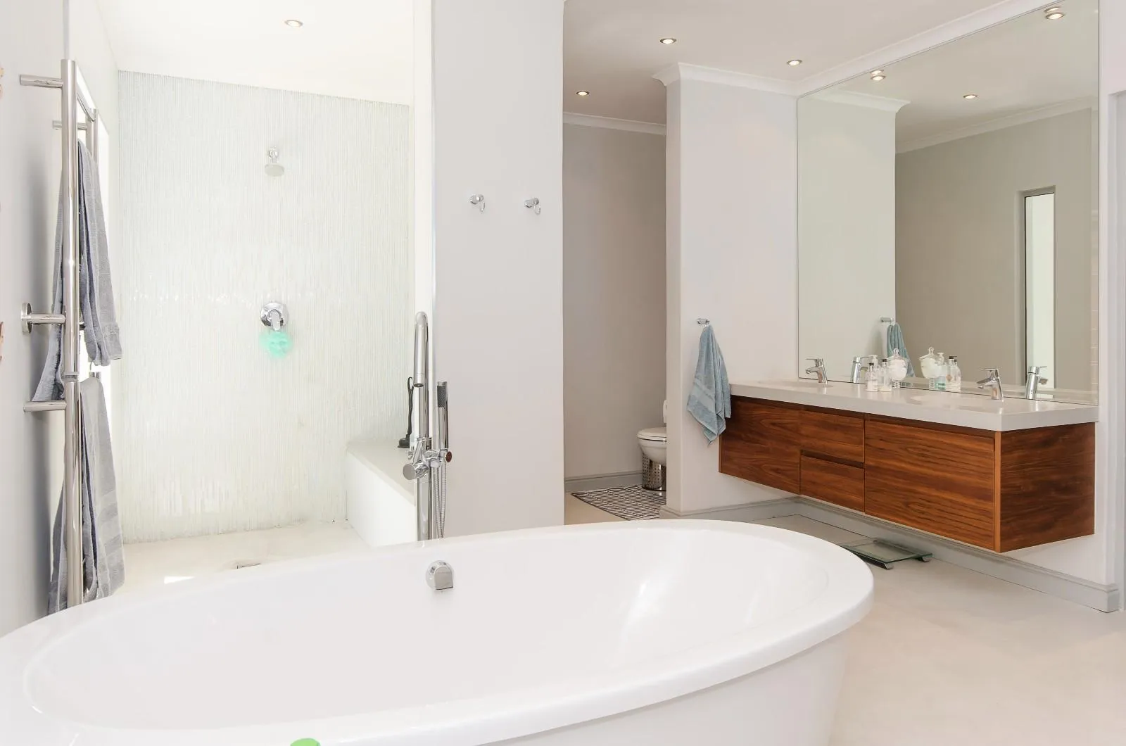 property_[object Object]_16