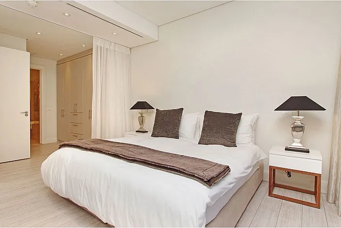 property_[object Object]_6