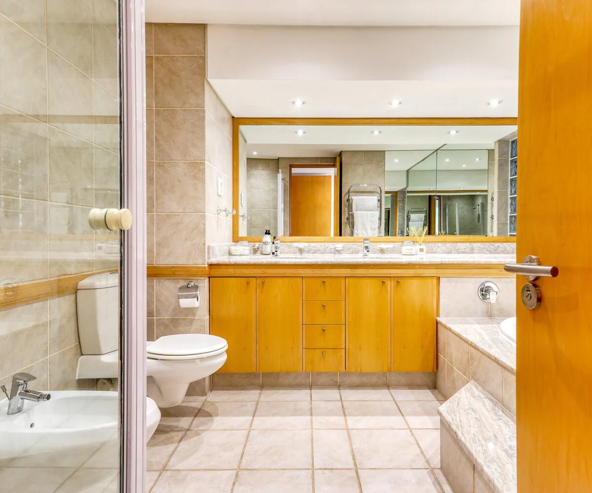 property_[object Object]_15