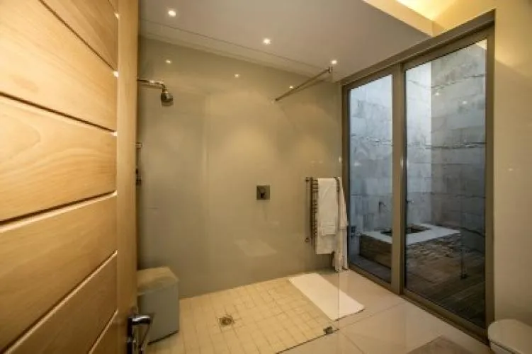 property_[object Object]_12