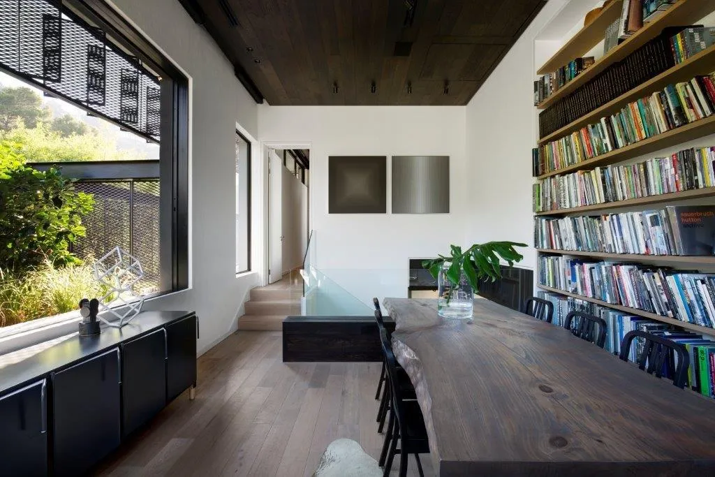 property_[object Object]_24