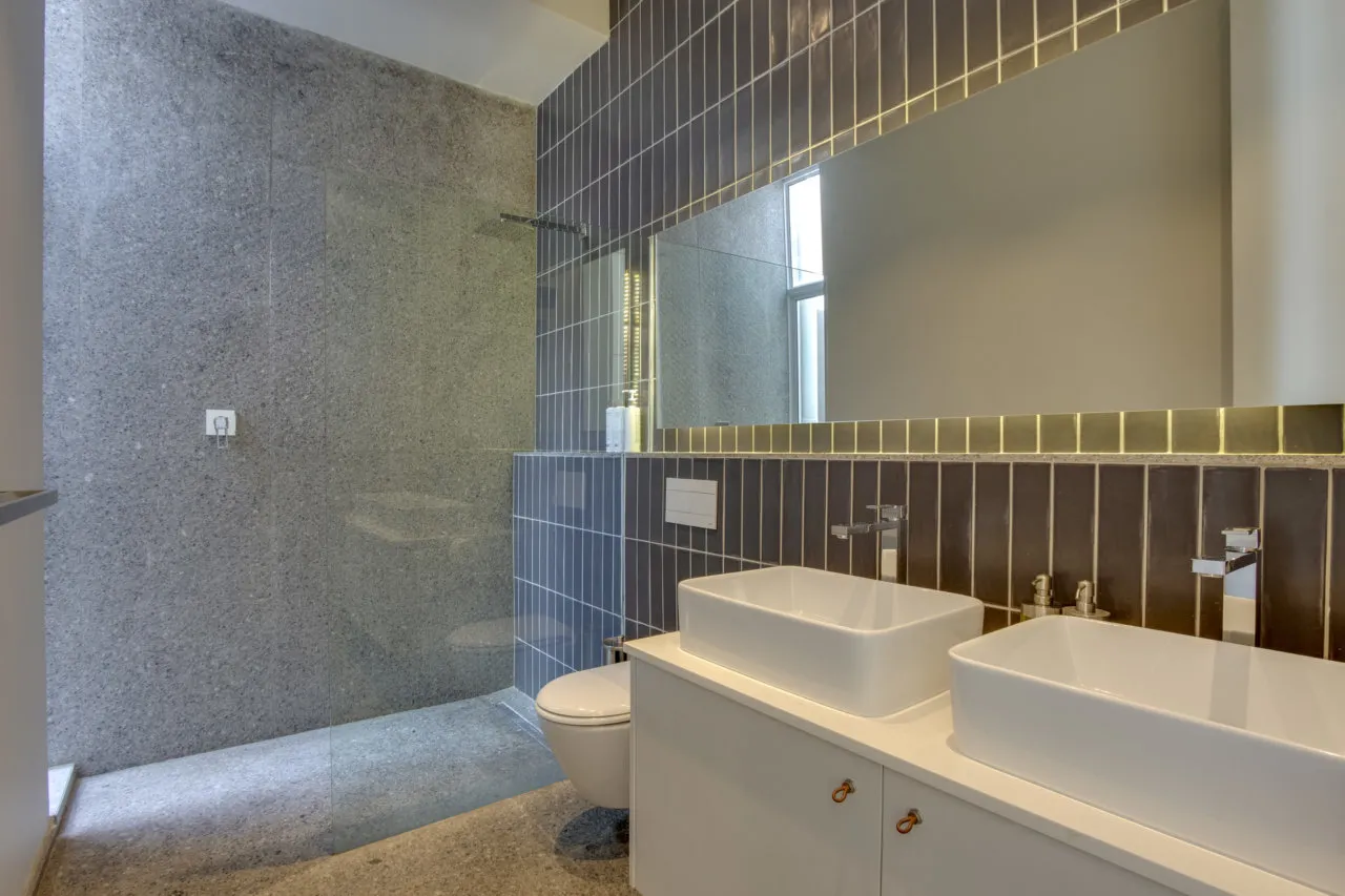 property_[object Object]_25