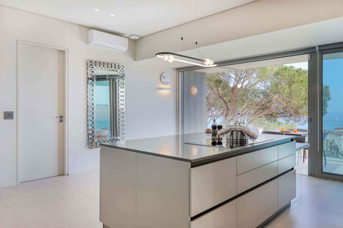 property_[object Object]_16