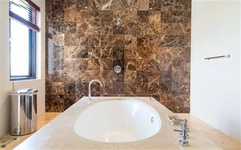 property_[object Object]_10