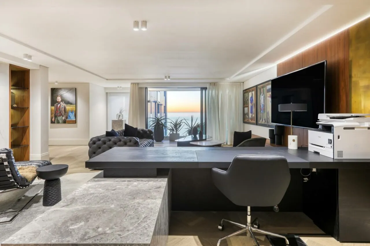 property_[object Object]_26