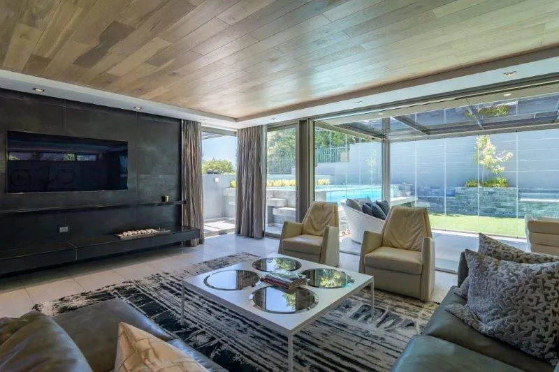 property_[object Object]_19