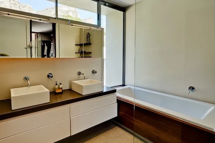 property_[object Object]_6