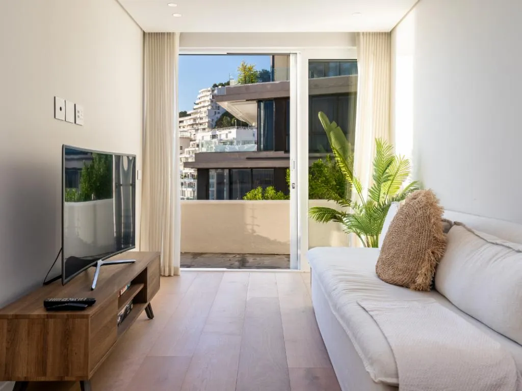 property_[object Object]_12