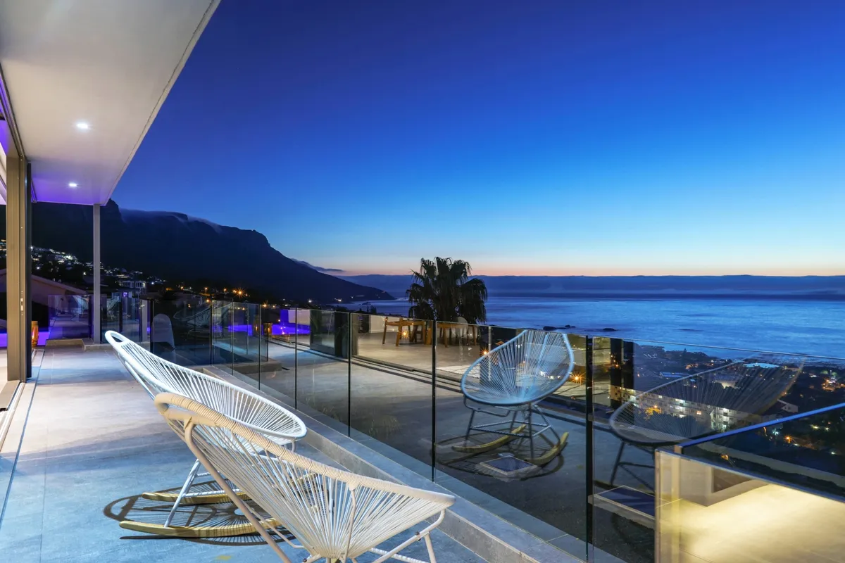 Skyline Penthouse, Camps Bay