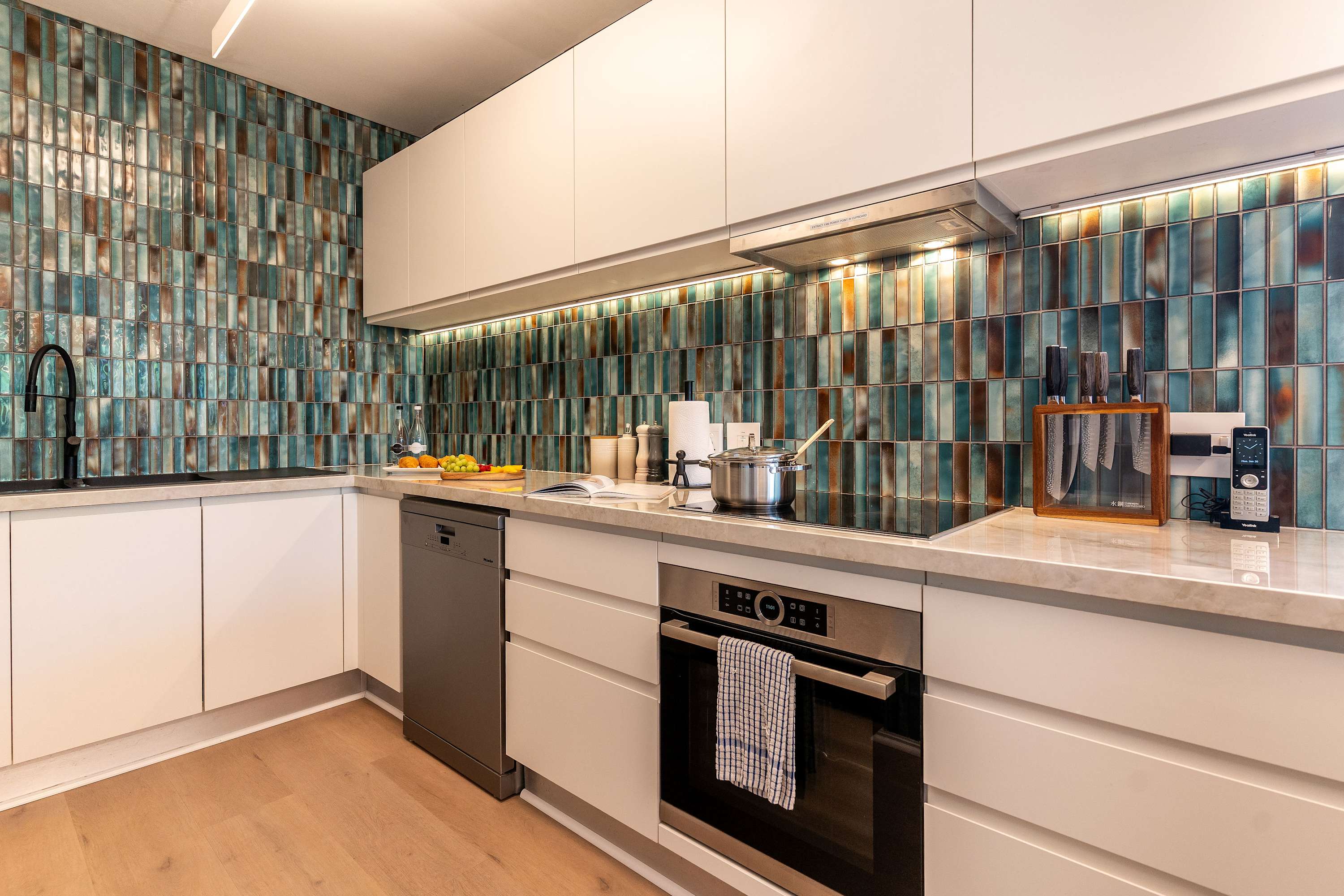 property_[object Object]_12