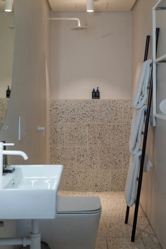 property_[object Object]_15