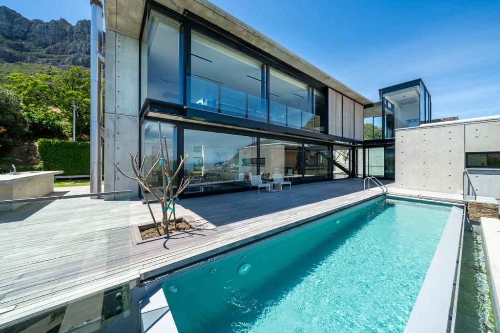 Lithia Emerald, Llandudno