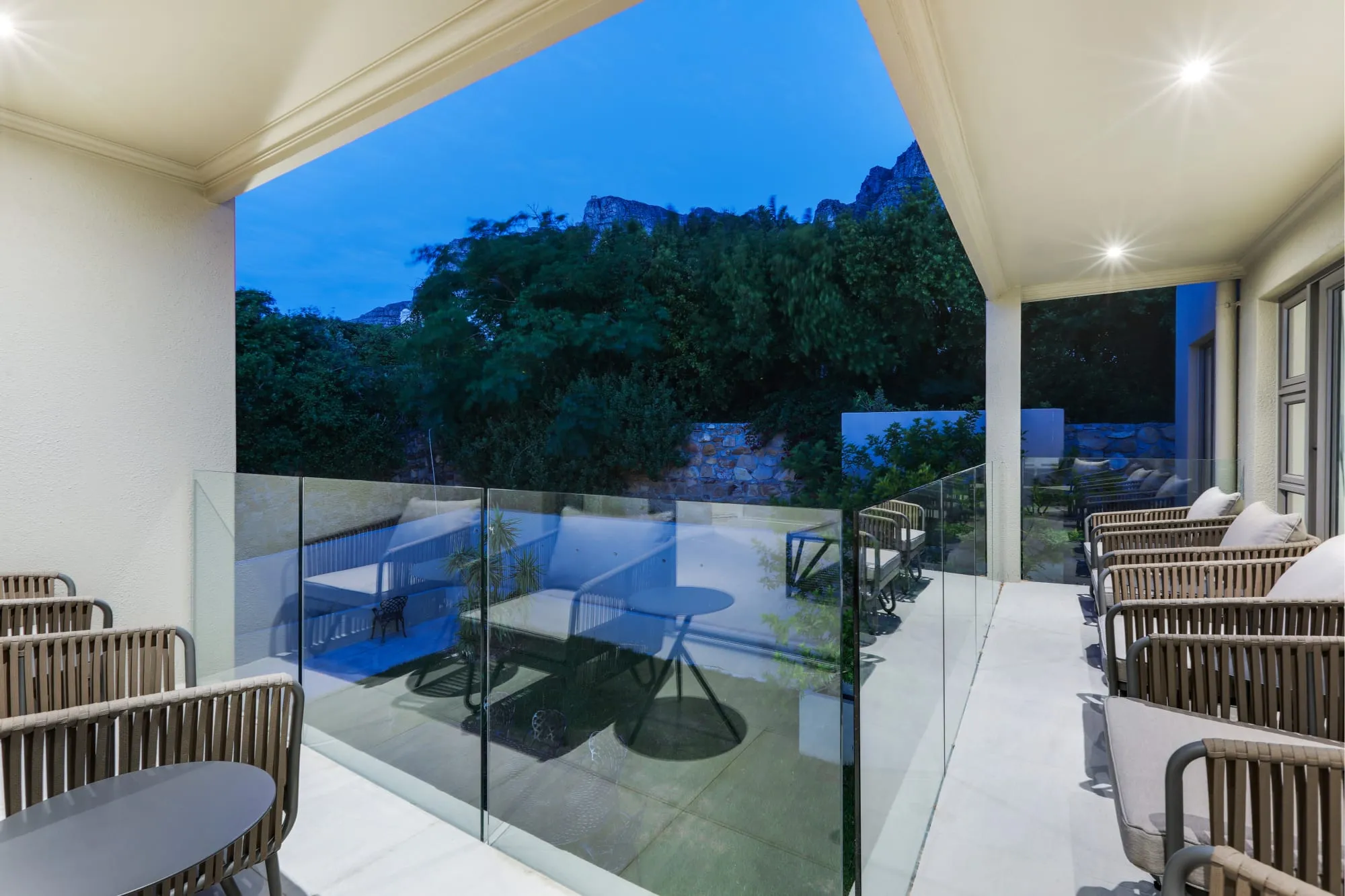 property_[object Object]_33