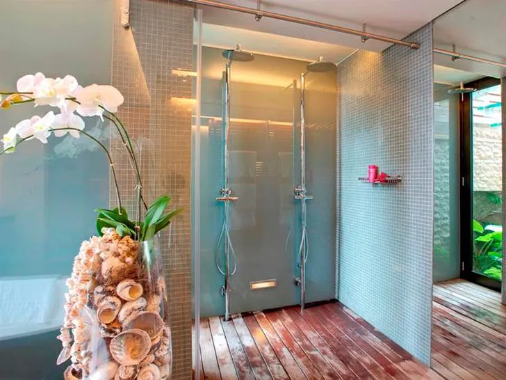 property_[object Object]_12