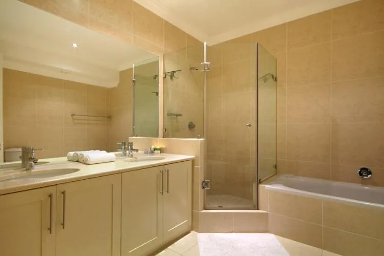 property_[object Object]_13