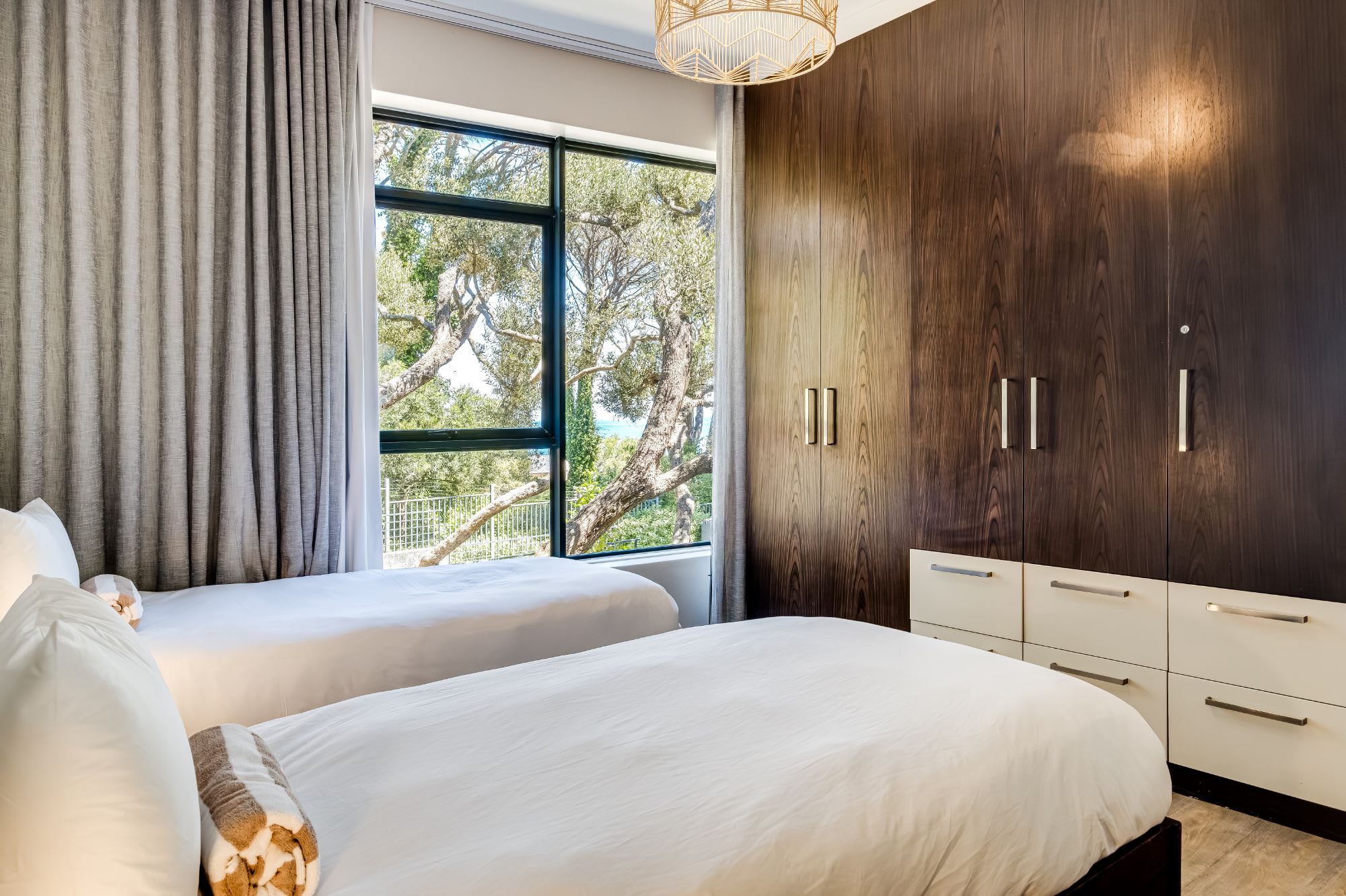 property_[object Object]_32