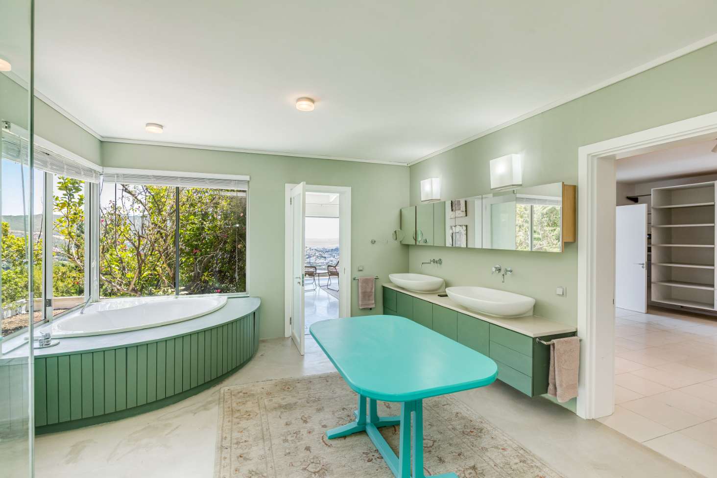 property_[object Object]_16