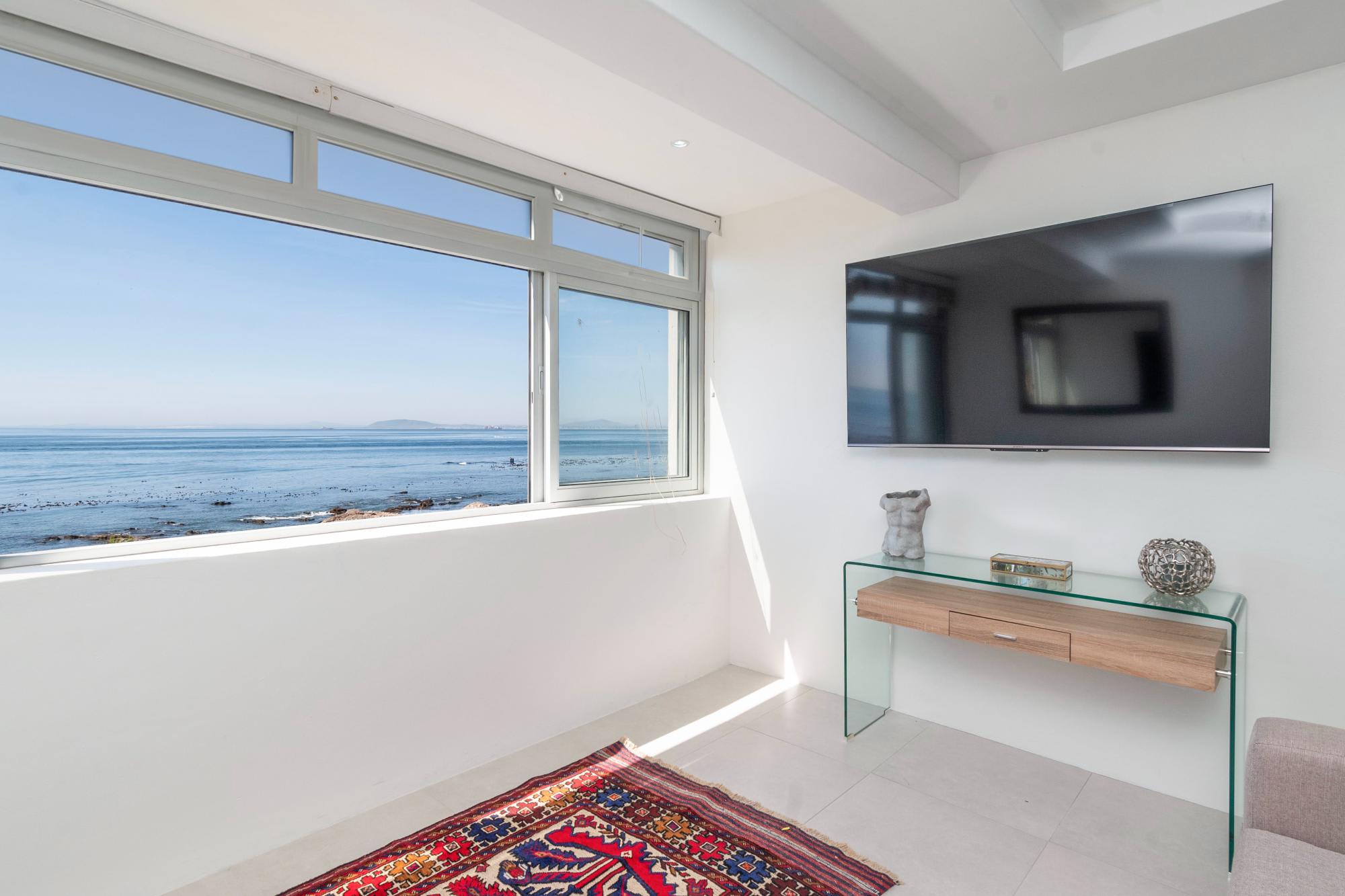 Oceanmist Studio, Mouille Point