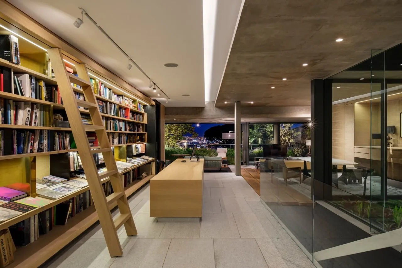 property_[object Object]_10