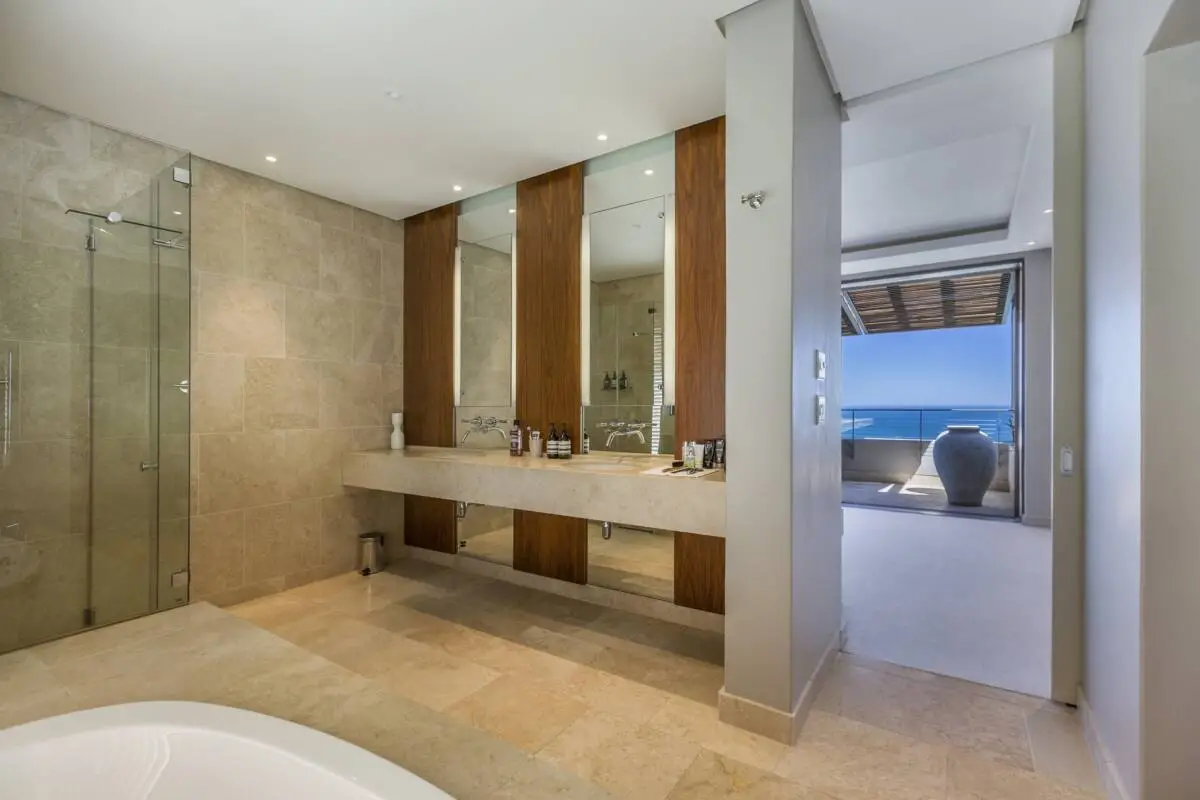 property_[object Object]_18